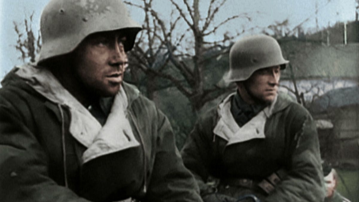 Foto zu 1945, la chute du Reich - Bild 4 auf 10 - FILMSTARTS.de