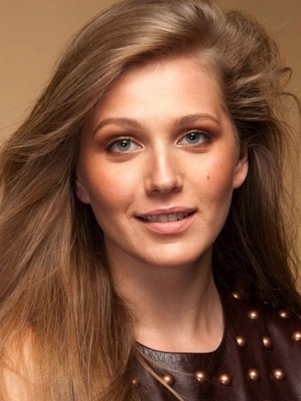 Dushda yuvinayotgan yosh qizlarning pornosi Porno yosh va yigitlar olomon onlayn