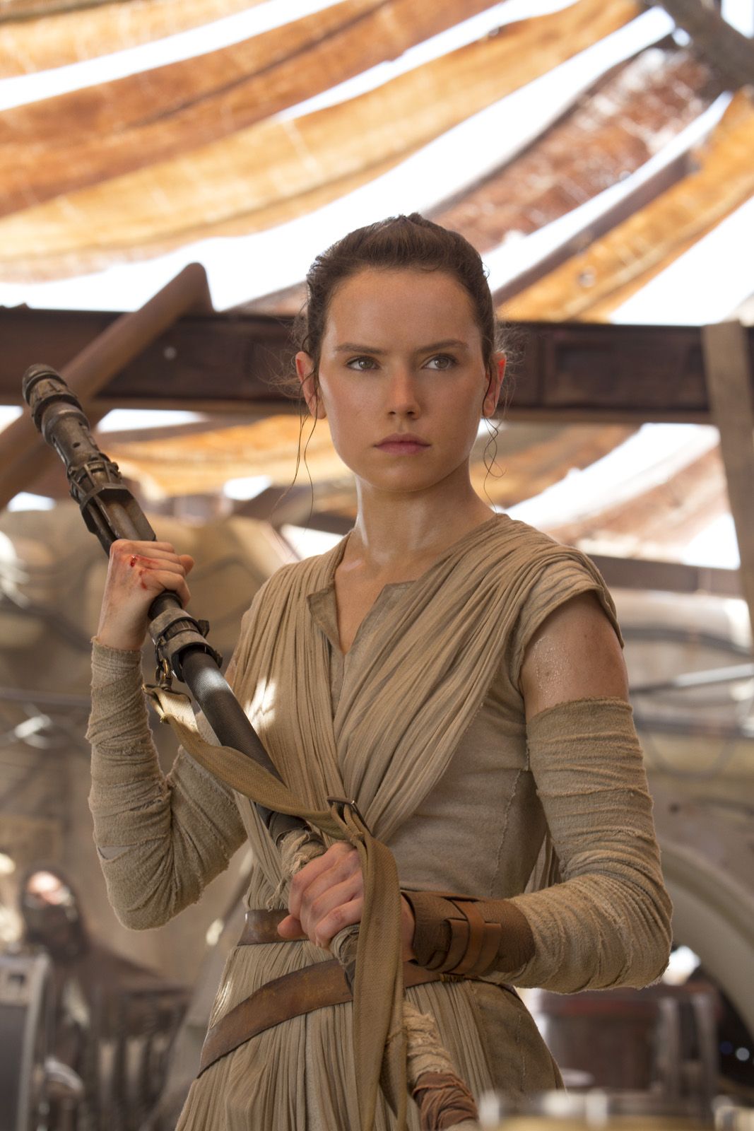 Bild zu Daisy Ridley Star Wars 7 Das Erwachen der Macht Bild Daisy Ridley Foto 70 von 101