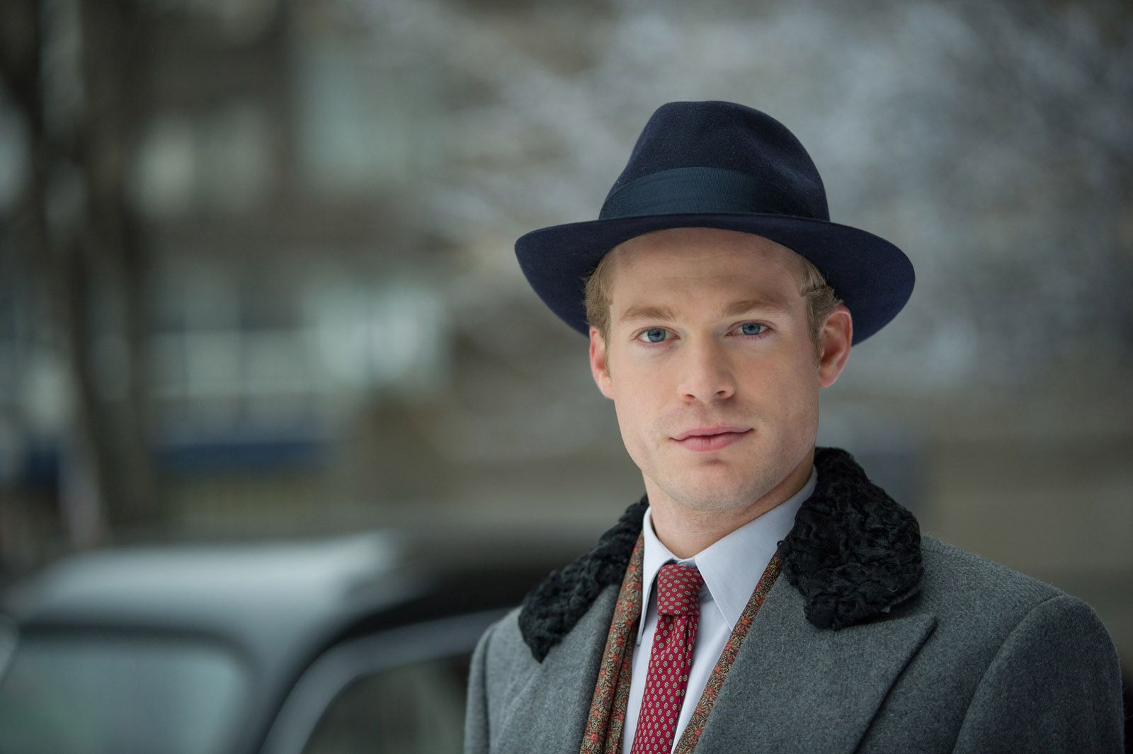 Bild zu Sam Reid Falling Snow Zwischen Liebe und Verrat Bild Sam Reid Foto 11 von 26 Bild zu Sam Reid Falling Snow Zwischen Liebe und Verrat Bild Sam Reid Foto 11 von 26