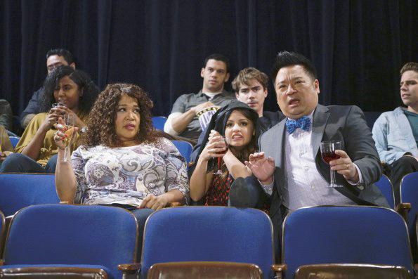 Young And Hungry Bild Aimee Carrero Kym Whitley Rex Lee 100 Von 178 Filmstartsde 