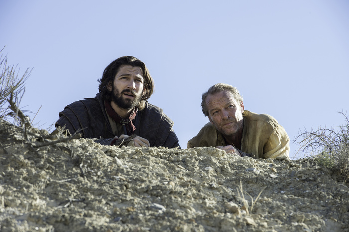 Bild Zu Iain Glen Bild Iain Glen Michiel Huisman FILMSTARTS De