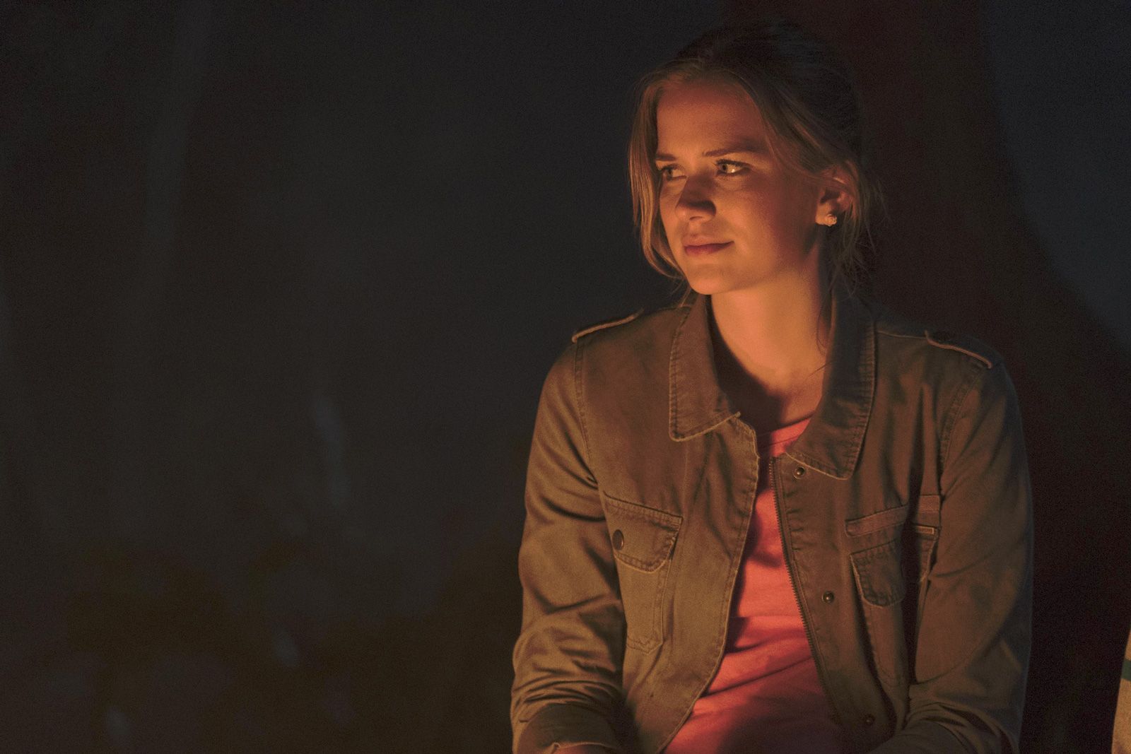 Filme Und Serien Von Elizabeth Lail Dead Of Summer: Dead Of Summer : Bild Elizabeth Lail - 4 von 19