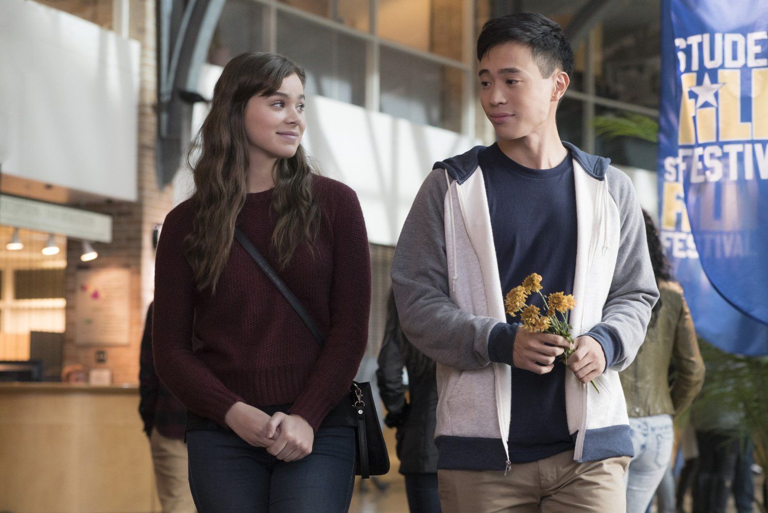 Das Jahr Der Entscheidung Trailer Deutsch Foto zum Film The Edge Of Seventeen - Das Jahr der Entscheidung - Bild