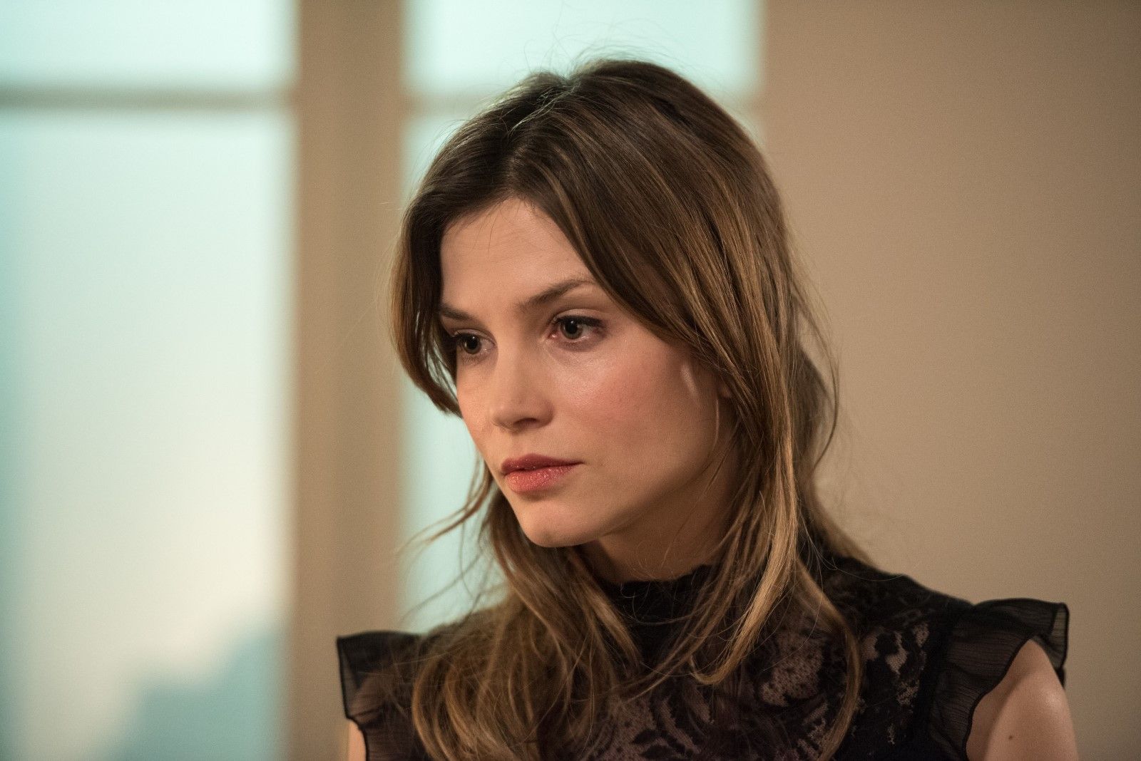 Filme Und Serien Von Sylvia Hoeks Bild zu Sylvia Hoeks - Whatever Happens : Bild Sylvia Hoeks - Foto 34
