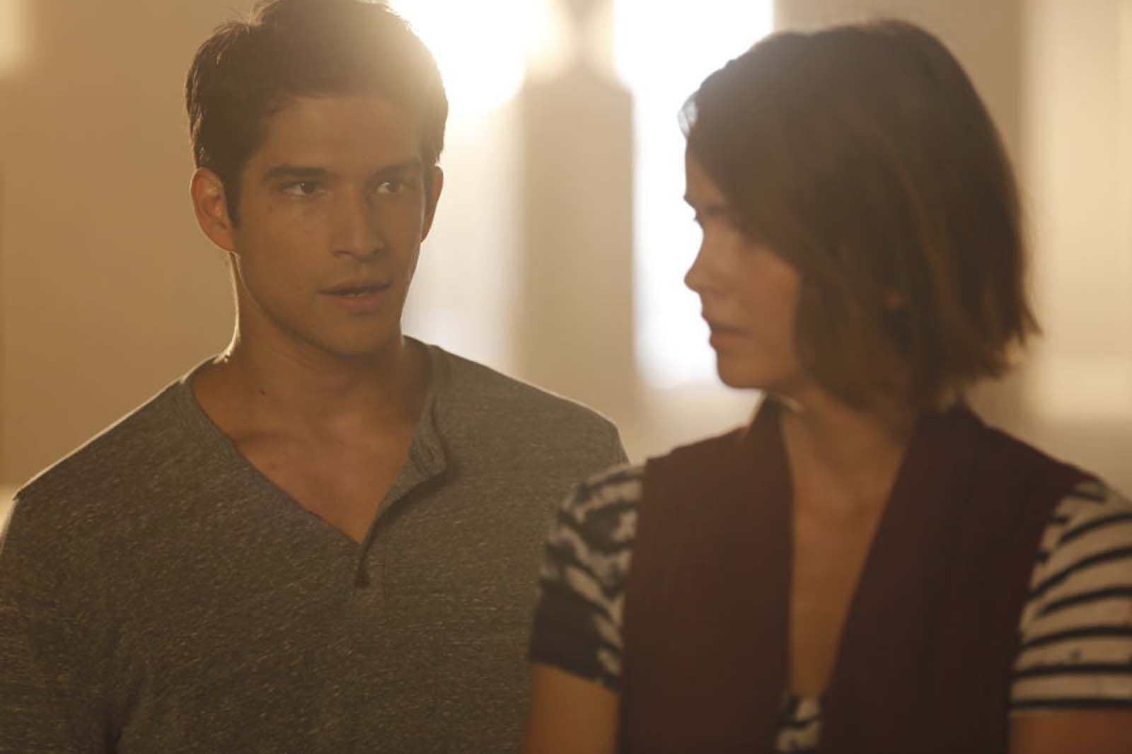 Teen Wolf Teen Wolf Bild Tyler Posey Shelley Hennig 3 Von 150