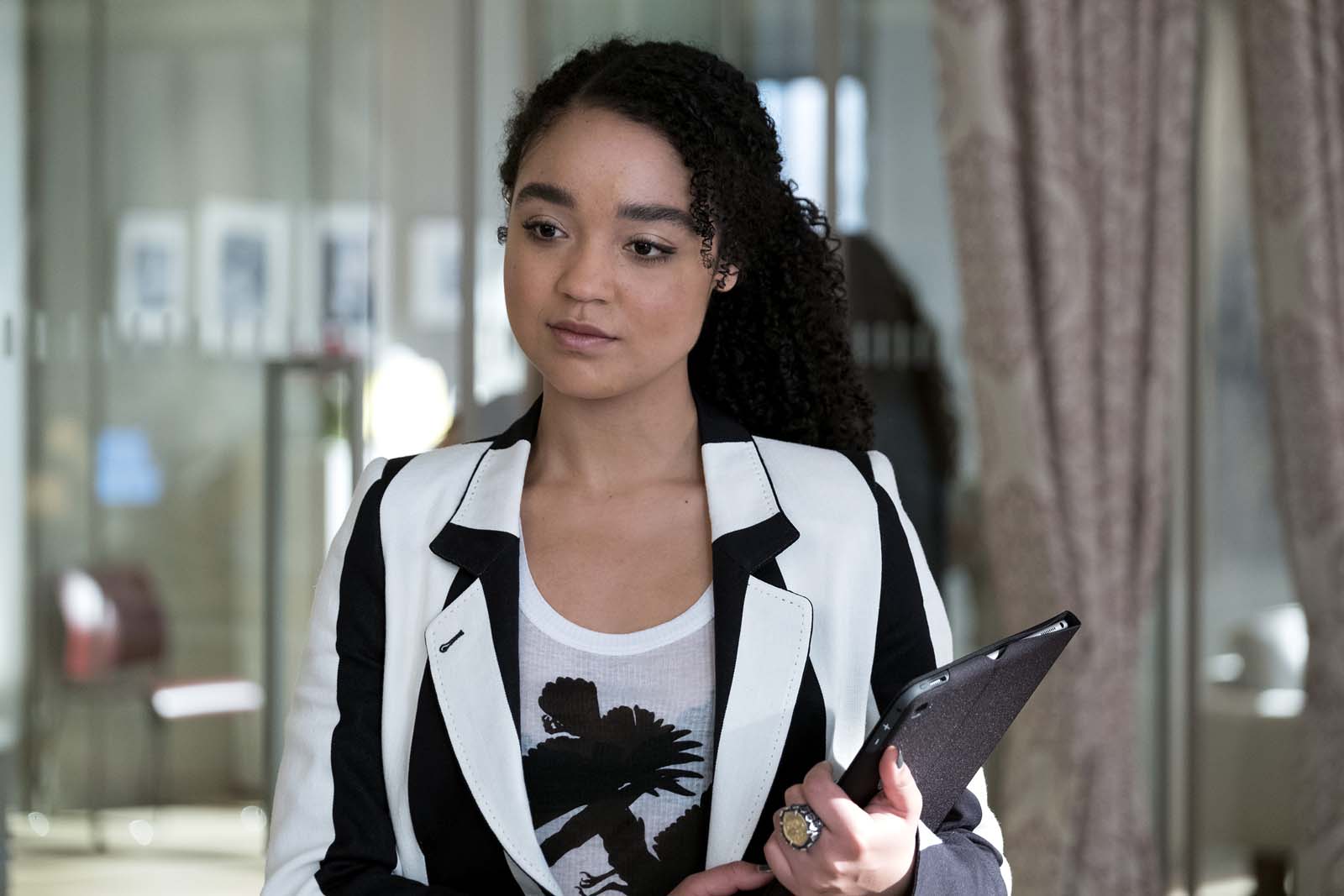 The Bold Type The Bold Type Bild Aisha Dee Von FILMSTARTS De