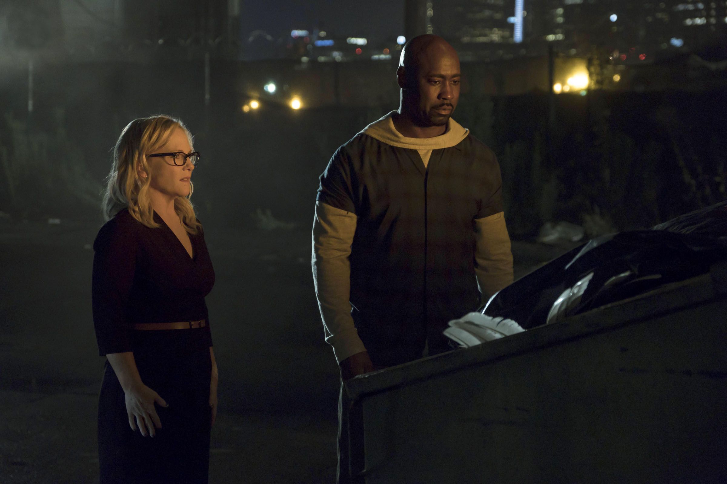 Lucifer Lucifer Bild Rachael Harris, D.B. Woodside 178 von 399