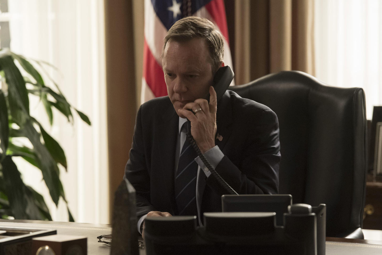 Designated Survivor Bild Kiefer Sutherland 28 Von 195 Filmstartsde