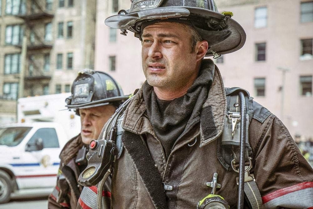 Chicago Fire: Chicago Fire : Bild Taylor Kinney - 296 Von 1117 ...