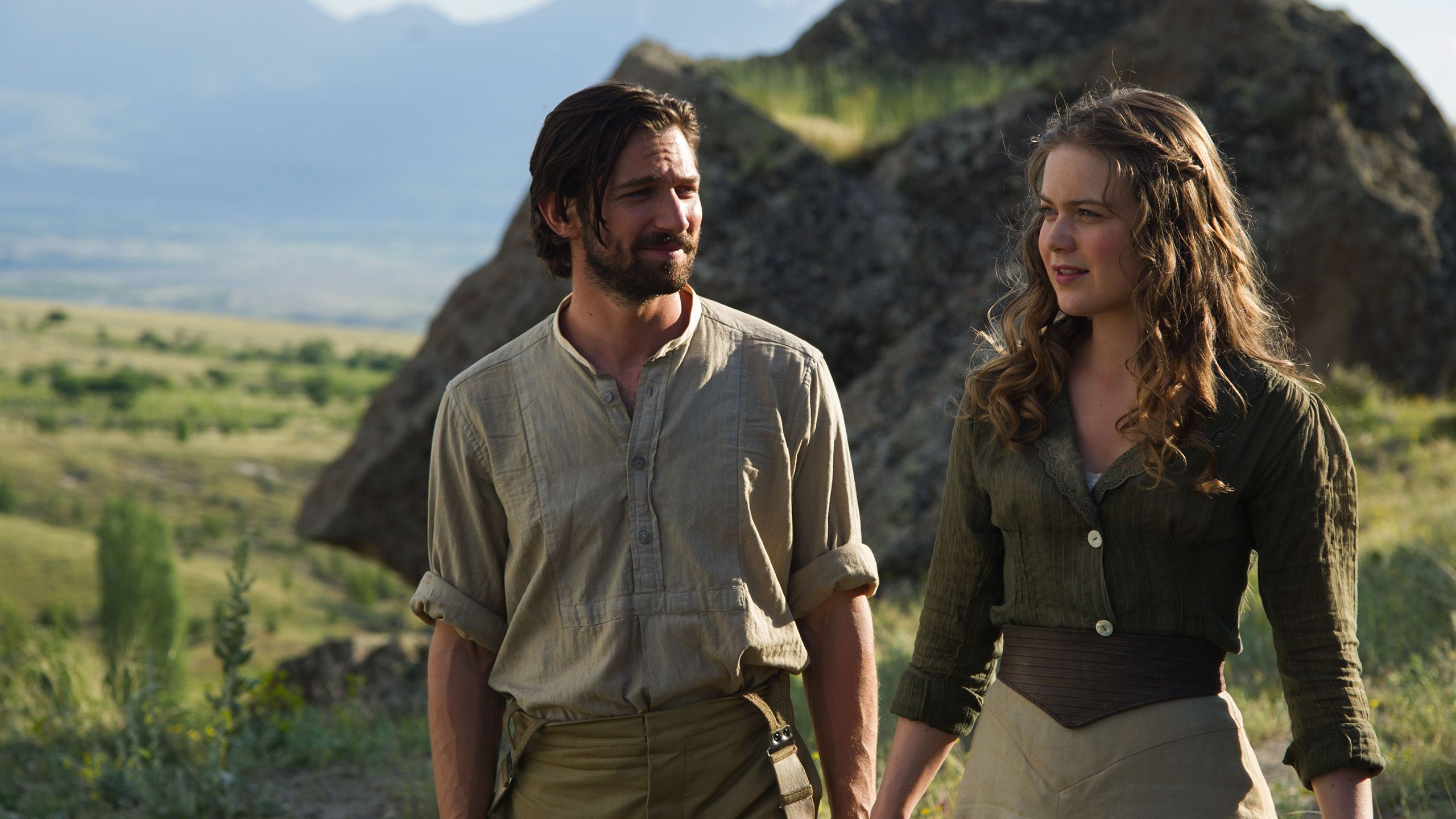 Bild zu Michiel Huisman Der Offizier Liebe in Zeiten des Krieges Bild Hera Hilmar, Michiel Bild zu Michiel Huisman Der Offizier Liebe in Zeiten des Krieges Bild Hera Hilmar, Michiel