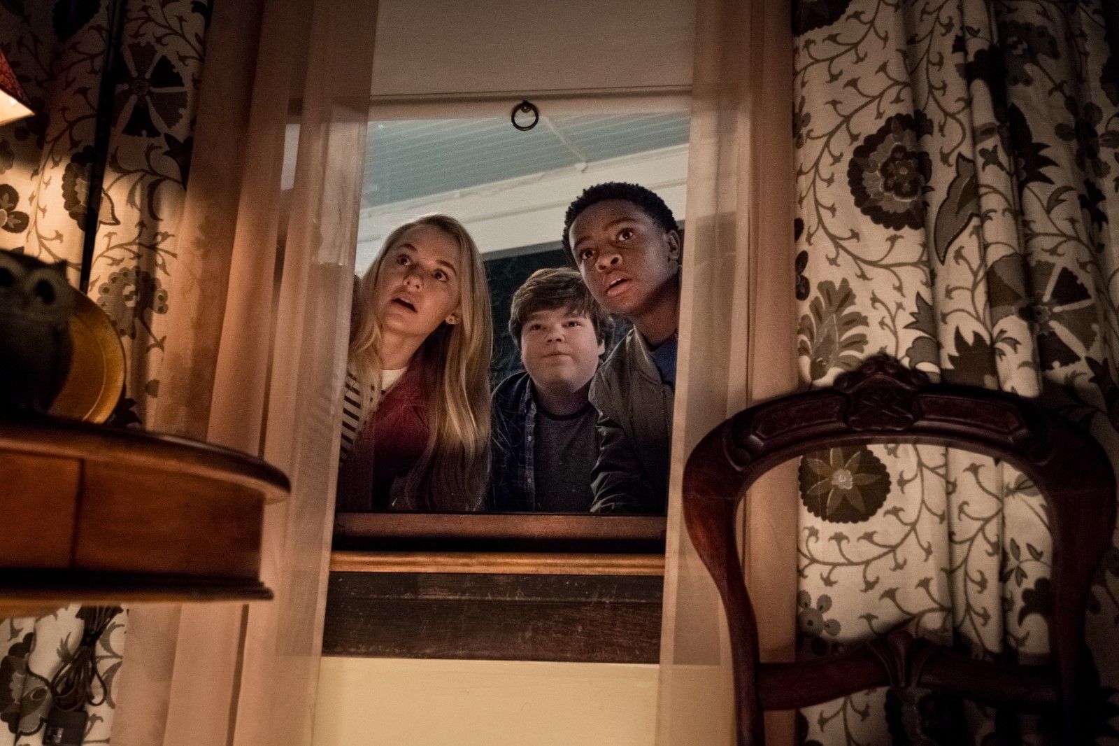 Bild zu Madison Iseman Gänsehaut 2 Gruseliges Halloween Bild Caleel Harris, Jeremy Ray
