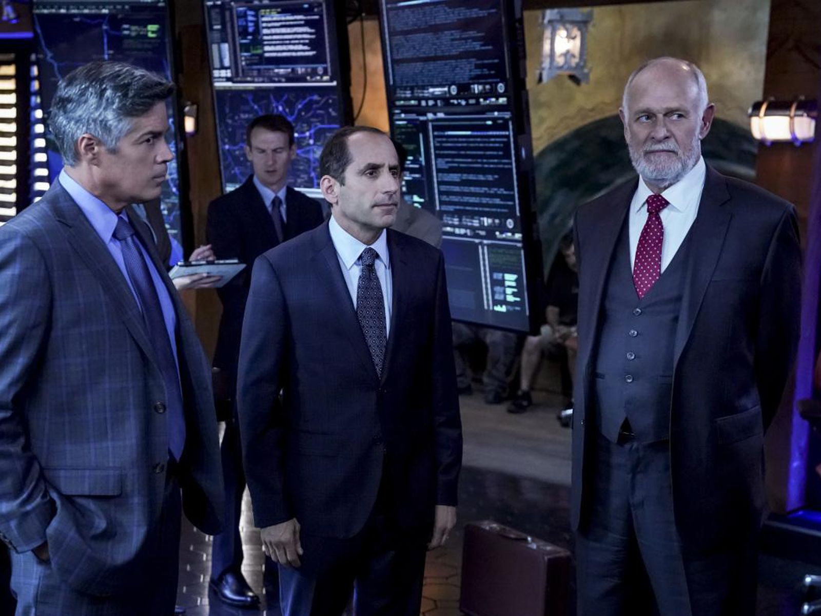 Bild Zu Peter Jacobson Bild Esai Morales Gerald Mcraney Peter Jacobson Filmstarts De