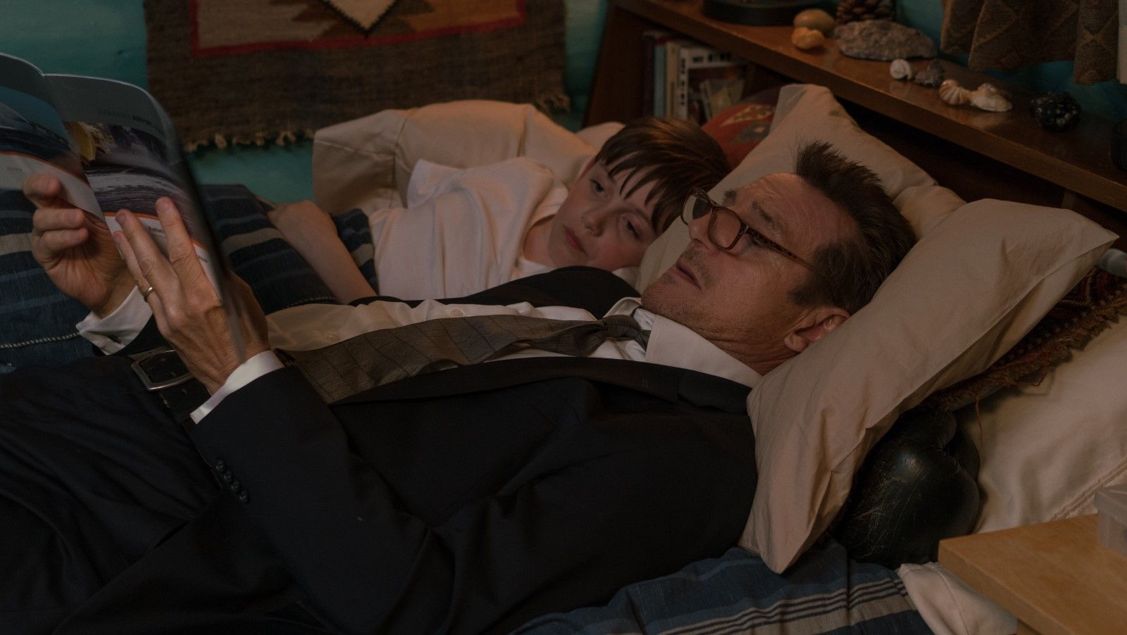 Bild zu Liam Neeson Hard Powder Bild Liam Neeson, Nicholas Holmes