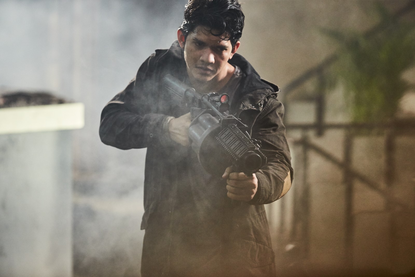 Смотрите боевики 2019 года. Тройная угроза 2019. IKO Uwais. ИКО Ювайс тройная угроза. Тройная угроза Triple threat.