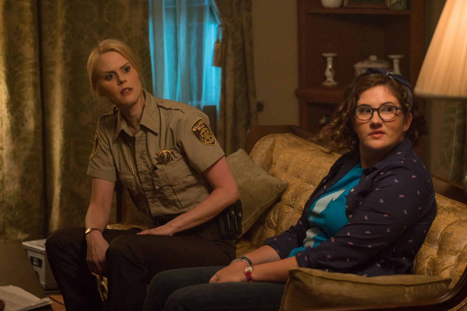 Stan Against Evil Bild Varney, Deborah Baker Jr. 4 von
