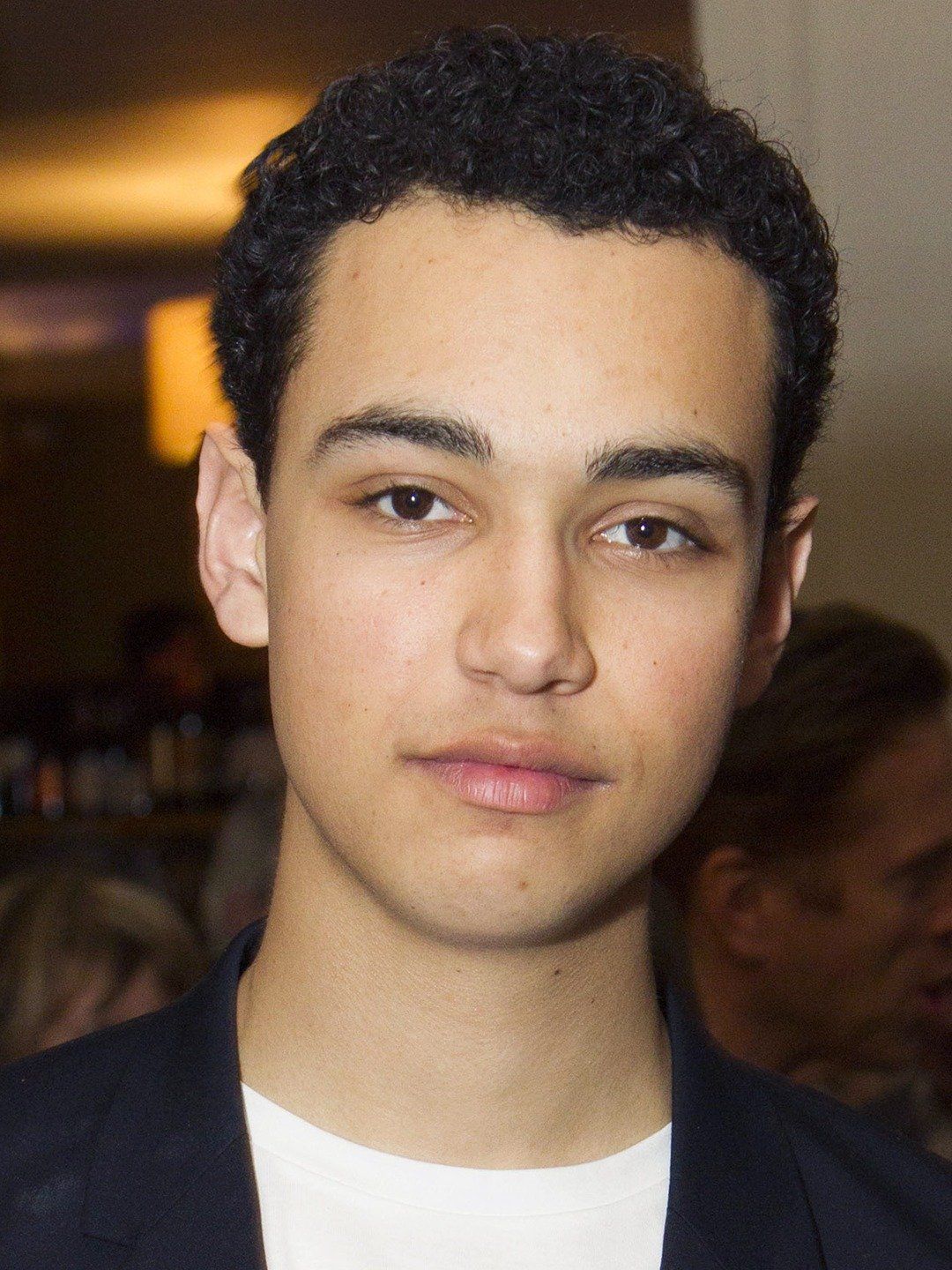 Archie Madekwe FILMSTARTS.de