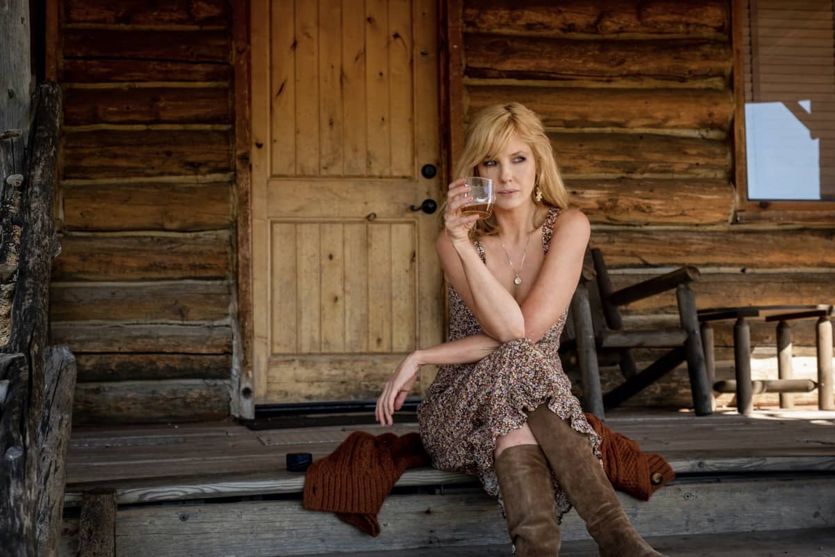 Yellowstone Bild Kelly Reilly 21 Von 58 Filmstarts De