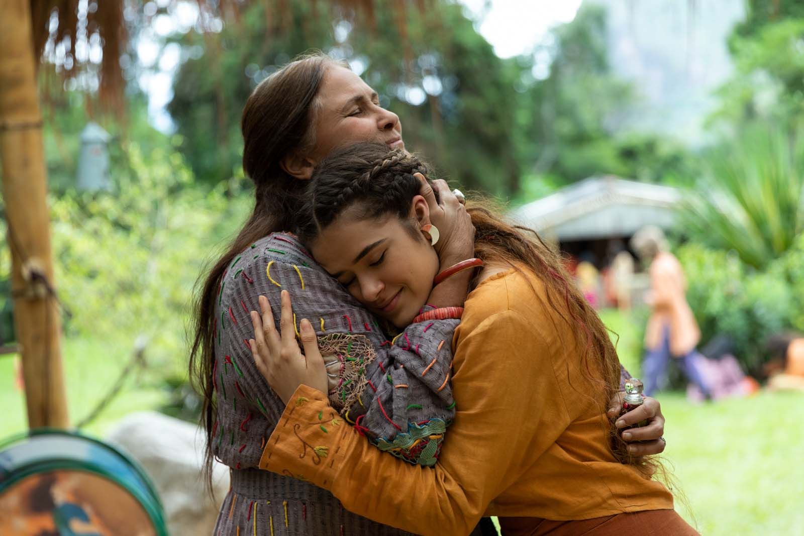 Bild zu Maisa Silva - Der doppelte Vater : Bild Maisa Silva, Fafá de ...