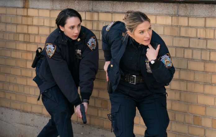 Blue Bloods: Blue Bloods : Bild Vanessa Ray, Lauren Patten - 42 Von 854 ...