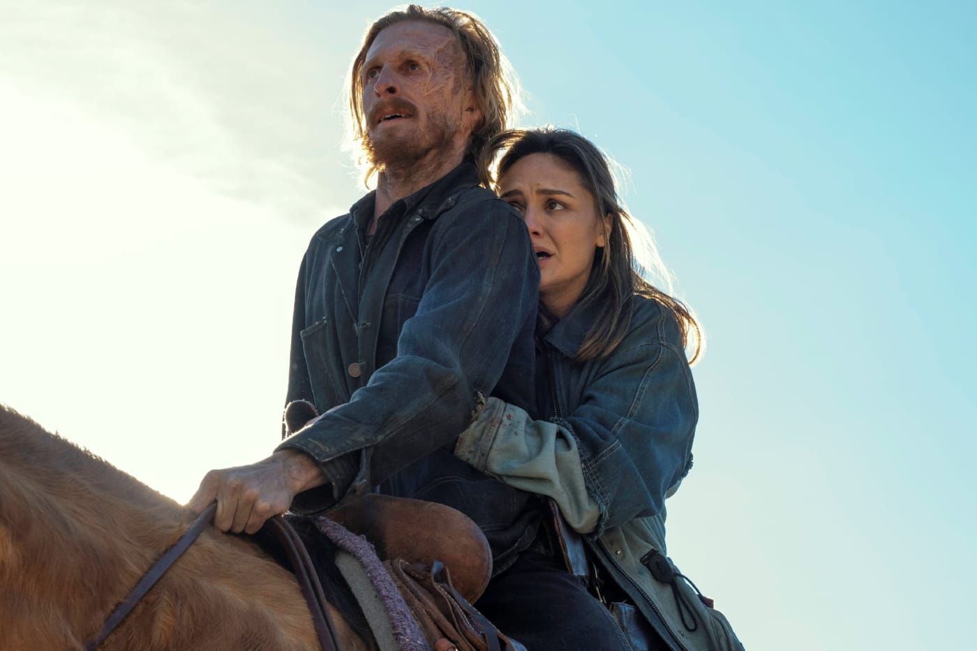 Fear The Walking Dead Bild Austin Amelio, Christine Evangelista 49