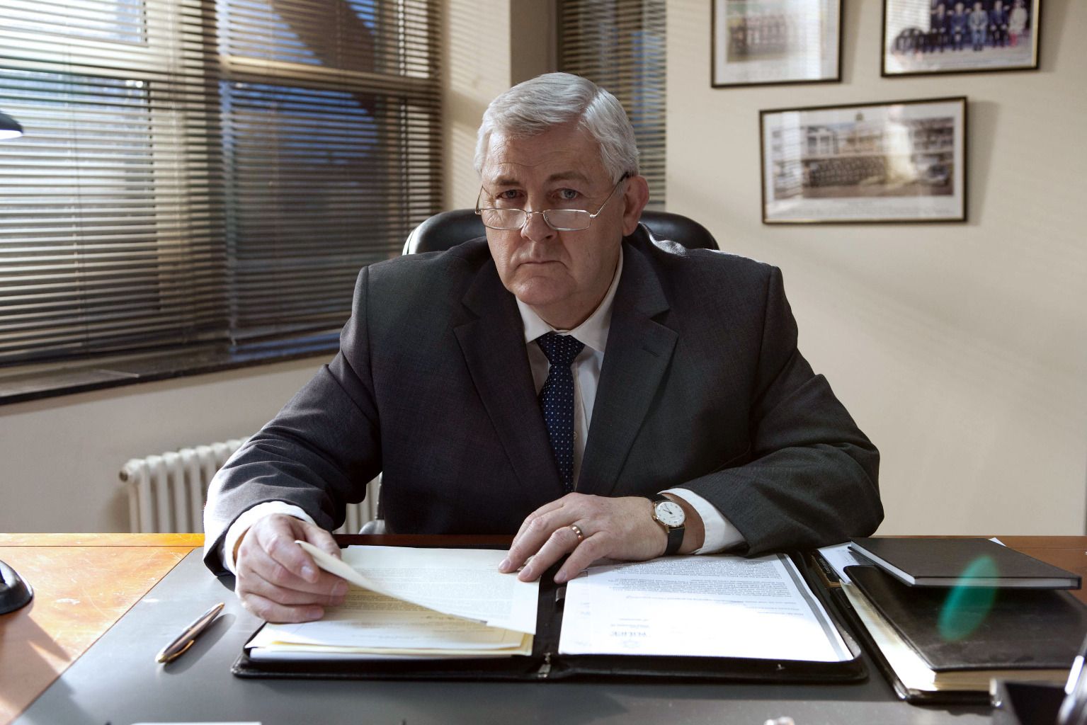 Case Sensitive Case Sensitive Bild Peter Wight 2 von 10