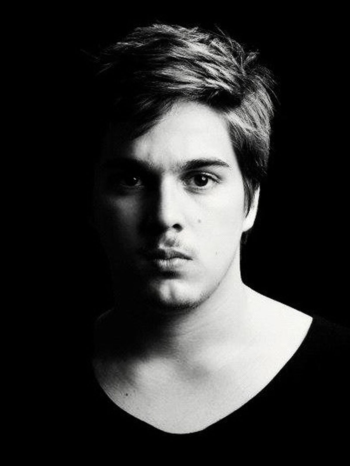 Bild zu Lucas Salles Kinoposter Lucas Salles FILMSTARTS.de Bild zu Lucas Salles Kinoposter Lucas Salles FILMSTARTS.de
