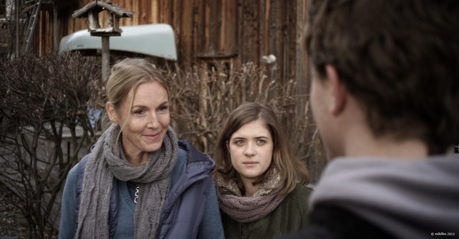 bild-zu-liv-lisa-fries-staudamm-bild-carolin-fink-liv-lisa-fries