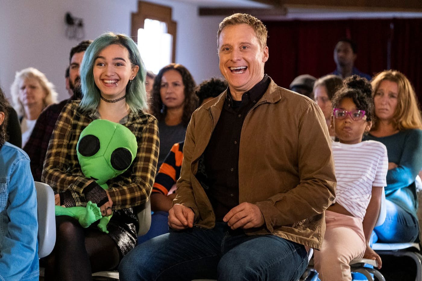 Resident Alien Resident Alien Bild Taylor Blackwell, Alan Tudyk 13