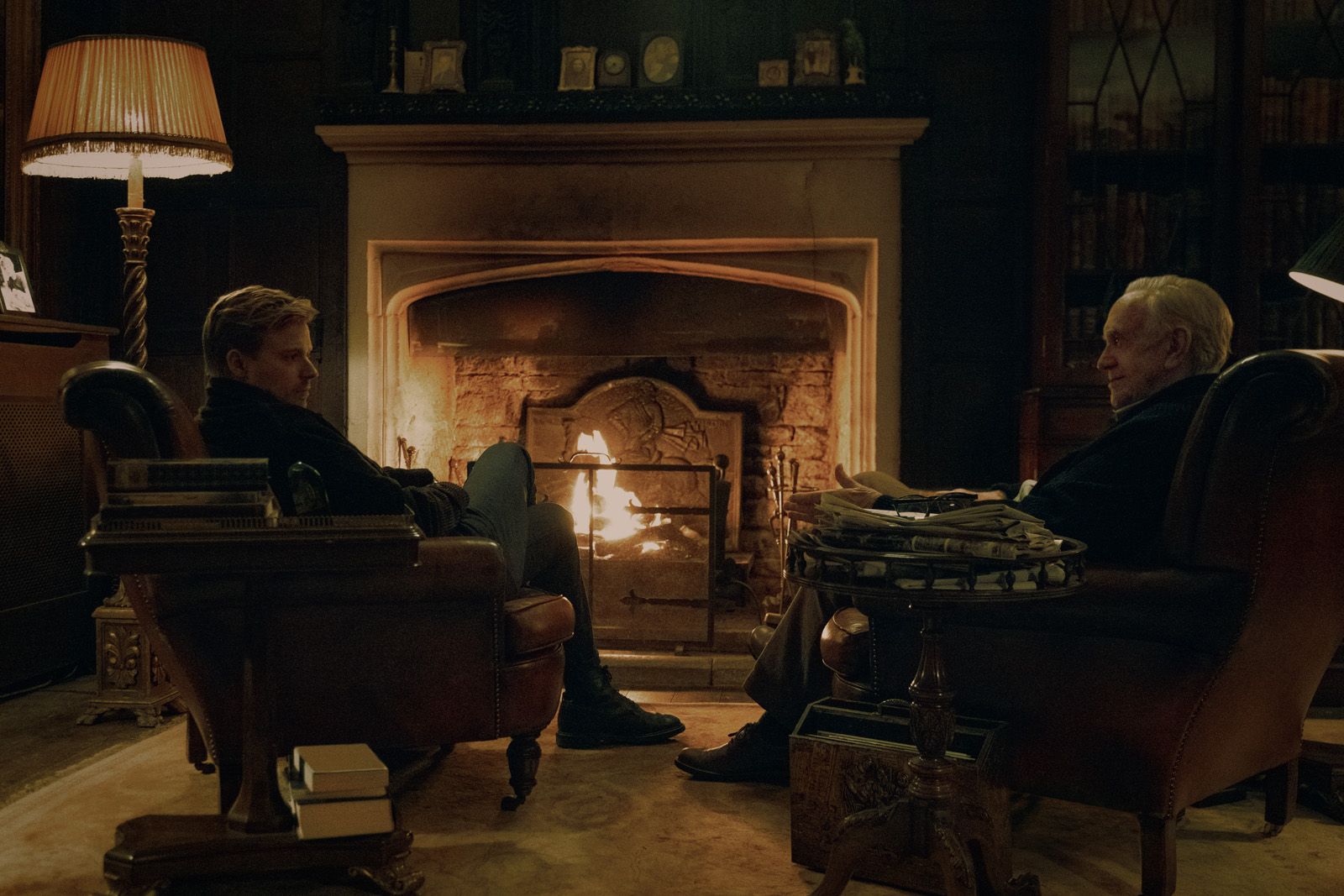 Slow Horses Ein Fall für Jackson Lamb Bild Jack Lowden, Jonathan Pryce 4 von 15 FILMSTARTS.de