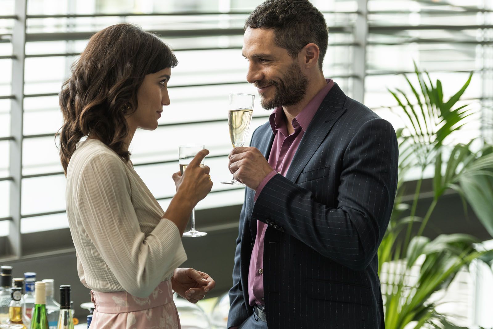Netflix Wenn Ich Das Gewusst Hätte Besetzung Wenn ich das gewusst hätte: Bild Michel Noher, Megan Montaner - 16 von