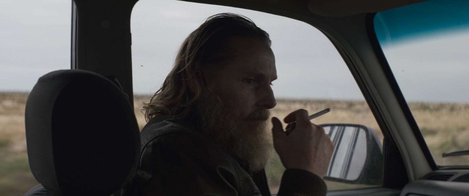 Foto zum Film The Stranger Bild 5 auf 14 FILMSTARTS.de