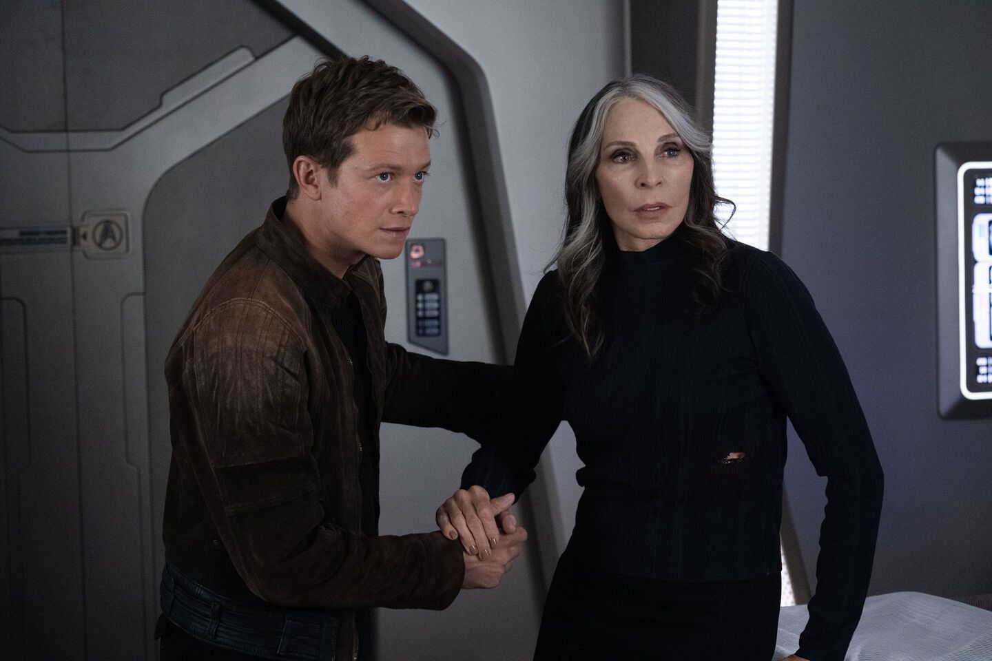 Star Trek Picard Star Trek Picard Bild Gates McFadden, Ed Speleers