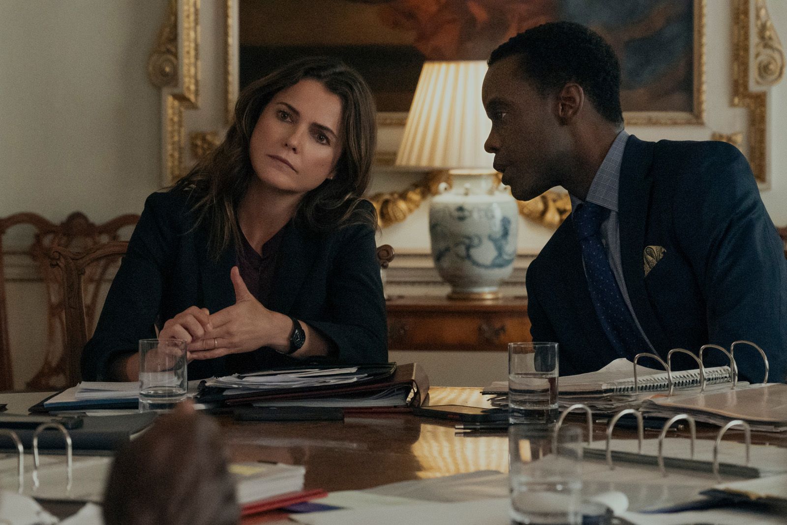 Diplomatische Beziehungen Bild Ato Essandoh, Keri Russell 8 von 9 FILMSTARTS.de Diplomatische Beziehungen Bild Ato Essandoh, Keri Russell 8 von 9 FILMSTARTS.de