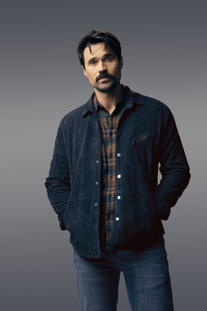 Filme Und Serien Von Brett Dalton Found: Bild Brett Dalton - 16 von 19 - FILMSTARTS.de