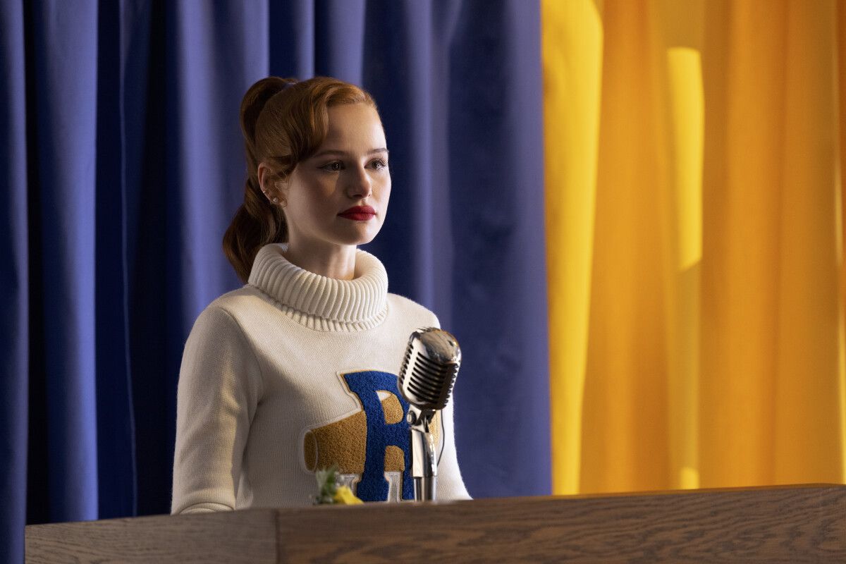 Riverdale Riverdale Bild Madelaine Petsch 8 Von 494 Filmstartsde