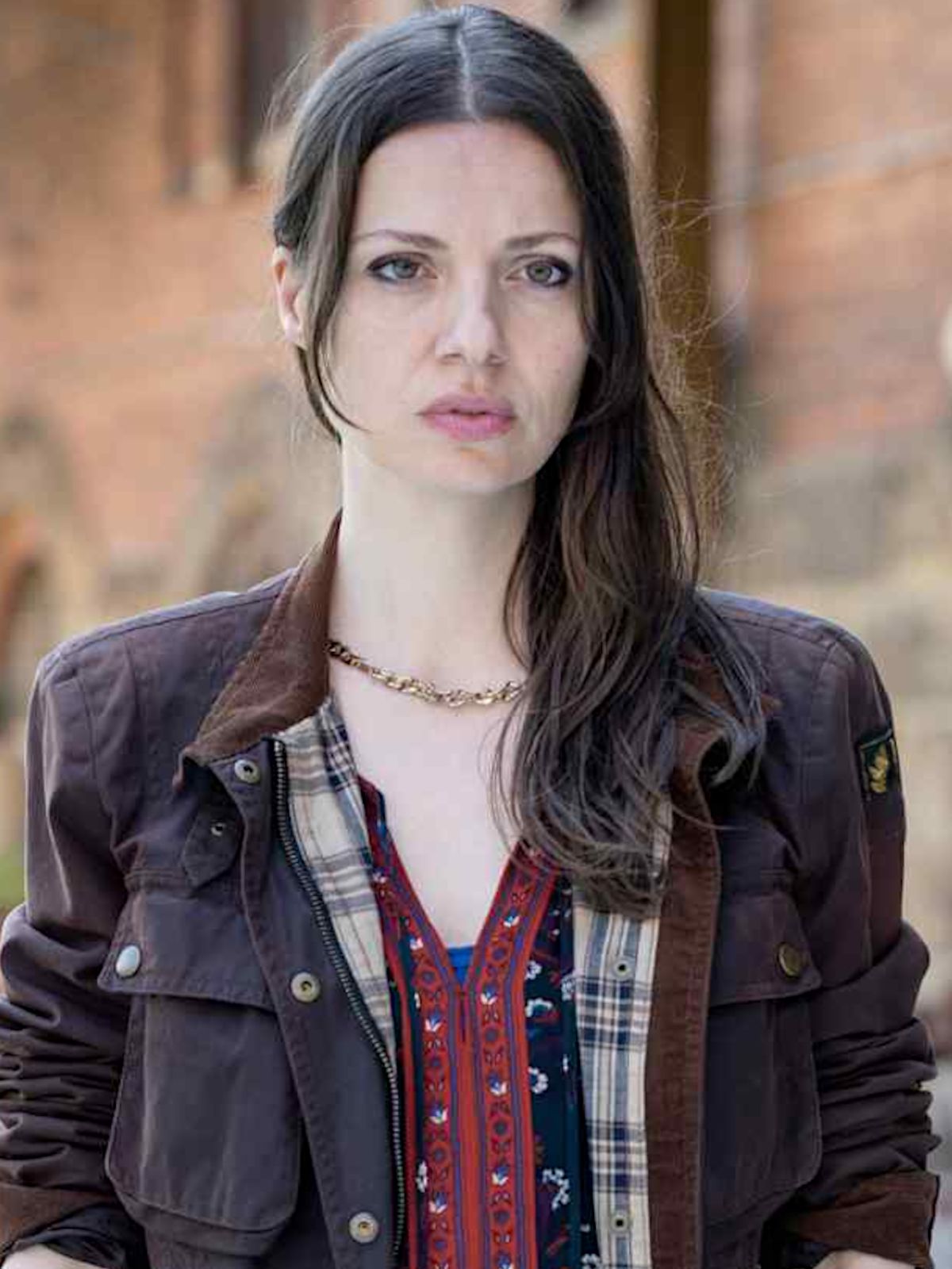 Mandat f r mai staffel 1 filmstarts de