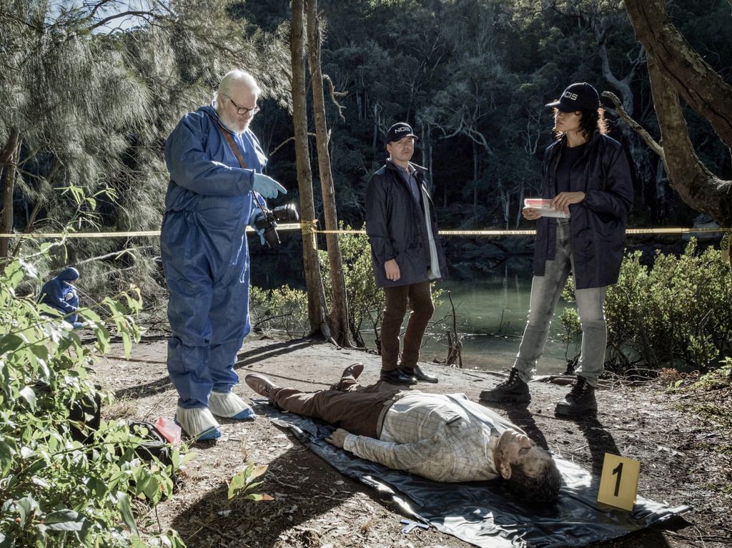 Navy CIS Sydney Bild Todd Lasance, William McInnes, Olivia Swann 6 von 6 FILMSTARTS.de