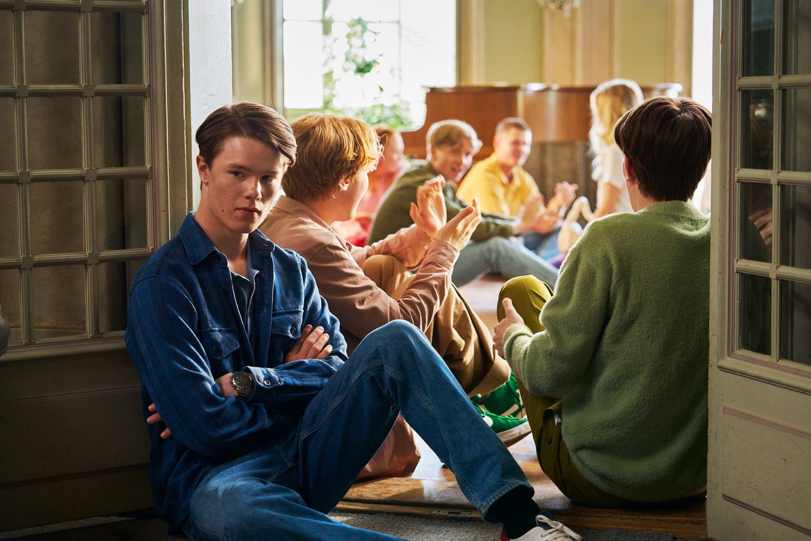 Young Royals: Bild Edvin Ryding - 14 von 45 - FILMSTARTS.de