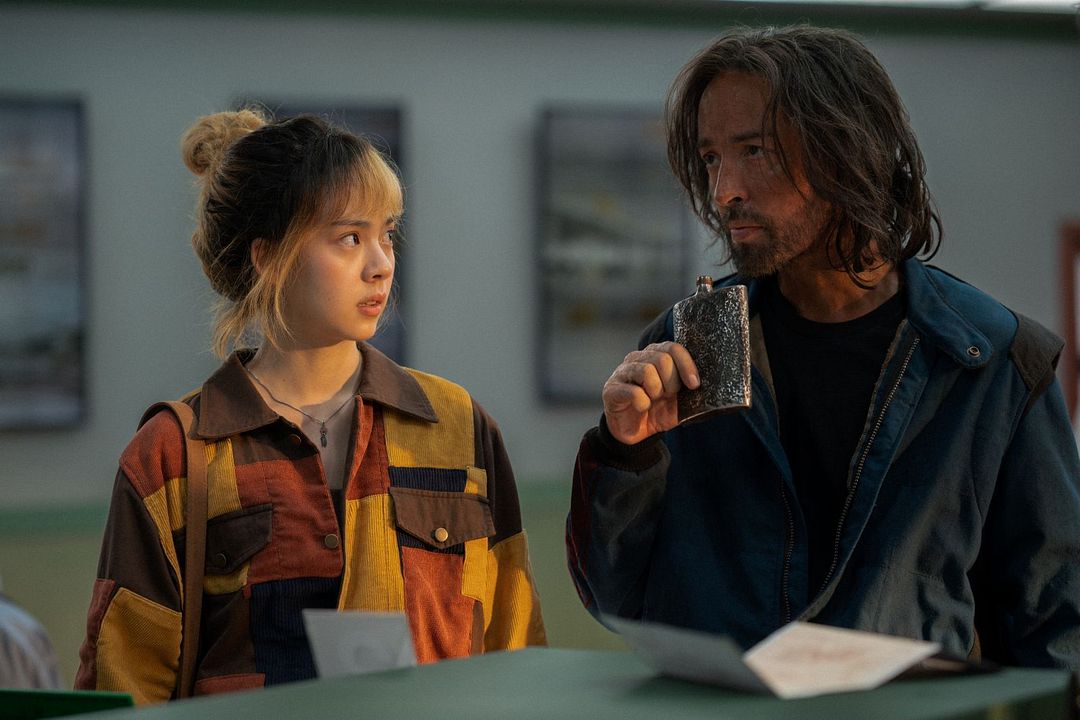 Everybody Loves Me When I'm Dead : Bild Chulachak Chakrabongse, Fatima Dechawaleekul