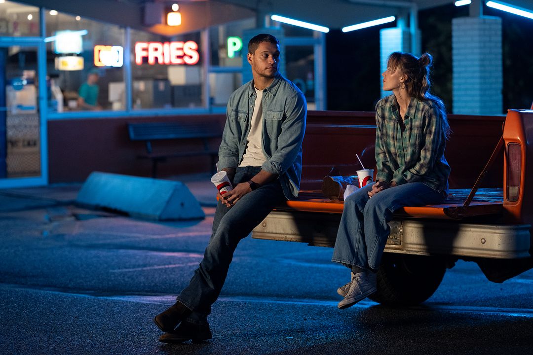 Für immer ein Teil von dir - Reminders Of Him : Bild Maika Monroe, Tyriq Withers