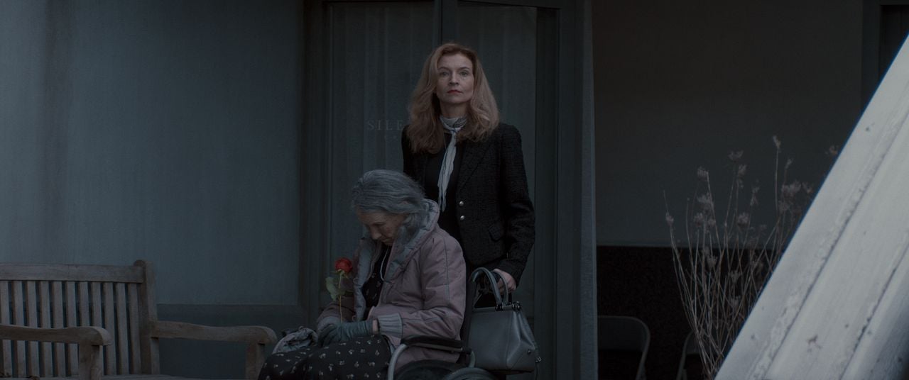 Evil Dead Burn : Bild Tandi Wright, Maude Davey