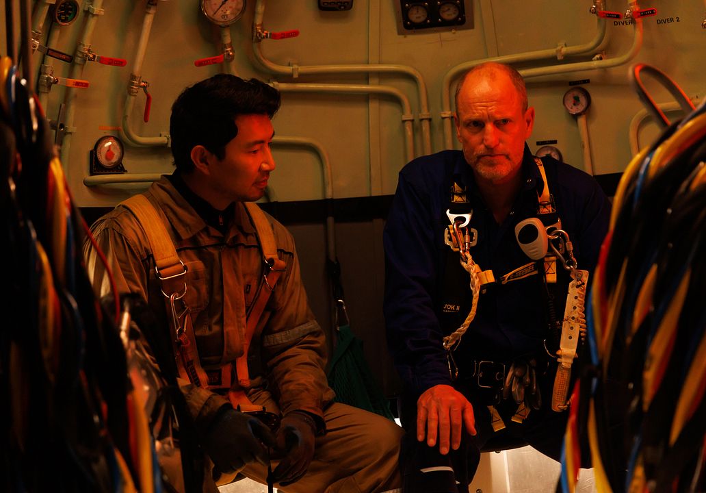 Last Breath : Bild Simu Liu, Woody Harrelson