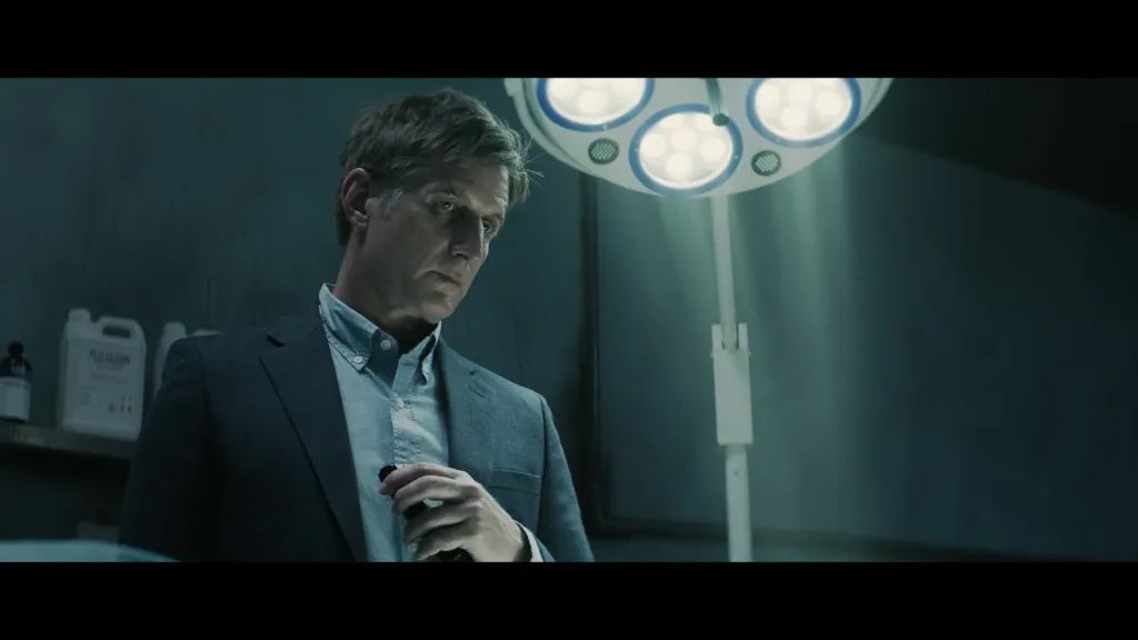 The Mortuary Assistant : Bild Paul Sparks