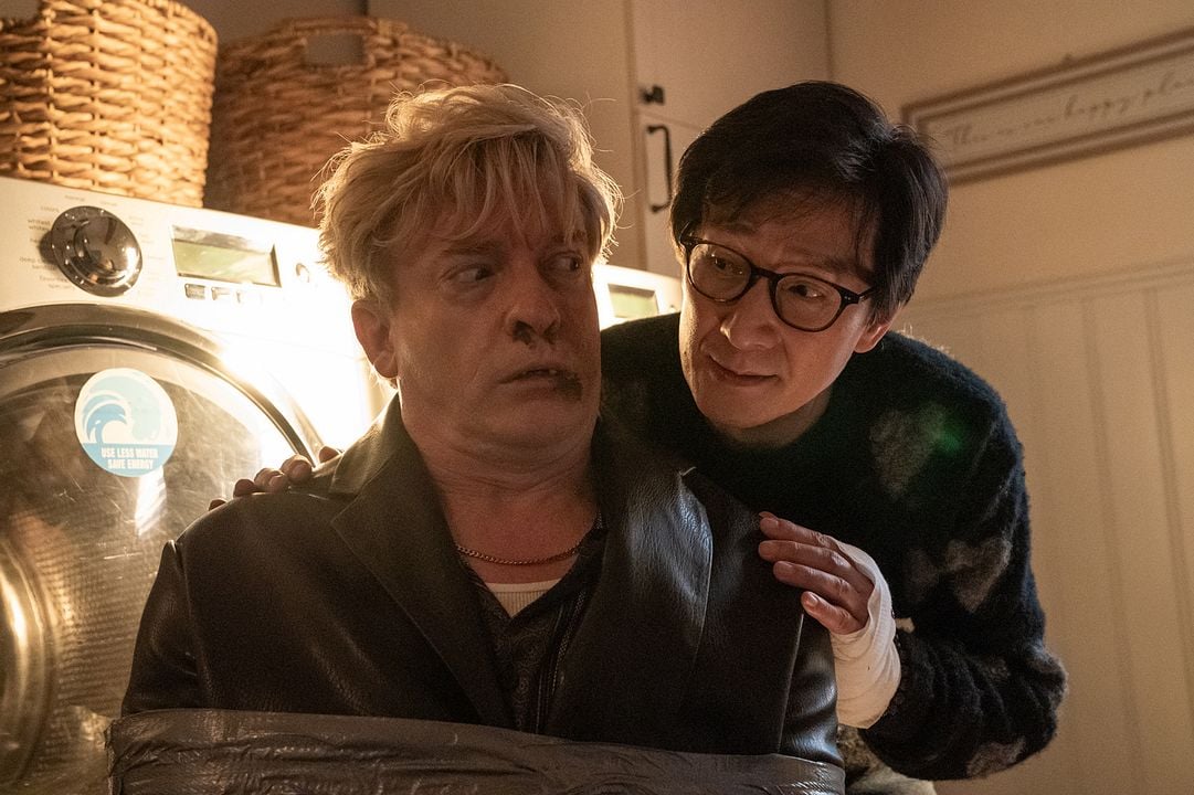 Love Hurts - Liebe tut weh : Bild Ke Huy Quan, Rhys Darby
