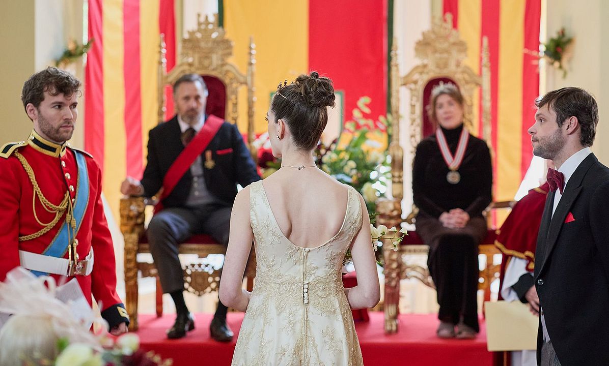 Hochzeit im Schnee - A Merry Royal Christmas : Bild