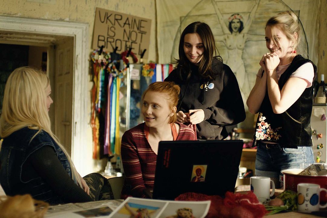 Oxana - Mein Leben für Freiheit : Bild Oksana Zhdanova, Albina Korzh, Maryna Koshkina