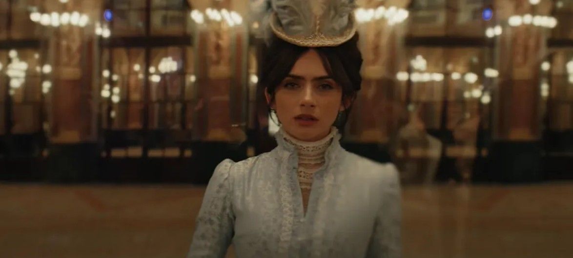 Dracula - Die Auferstehung : Bild Zoë Bleu