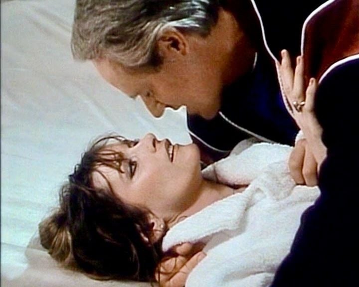 Die Spur der zweiten Frau : Bild Margot Kidder, Mike Farrell