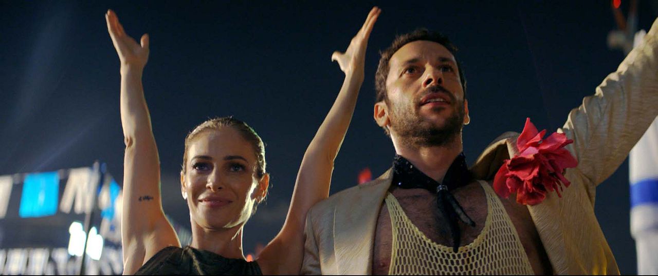 Yes : Bild Efrat Dor, Ariel Bronz